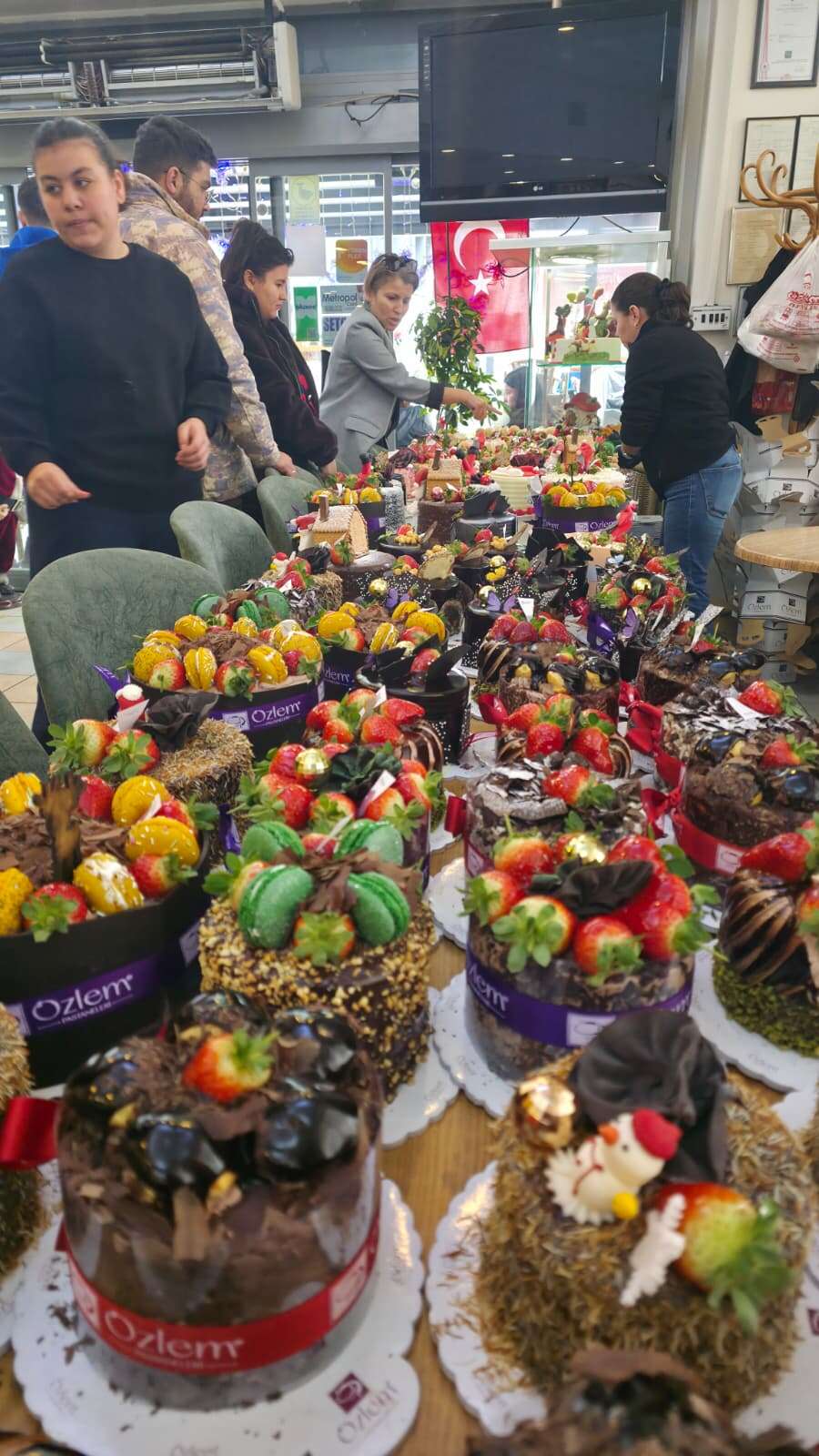 Yılbaşı Pastalarına Yoğun İlgi 3